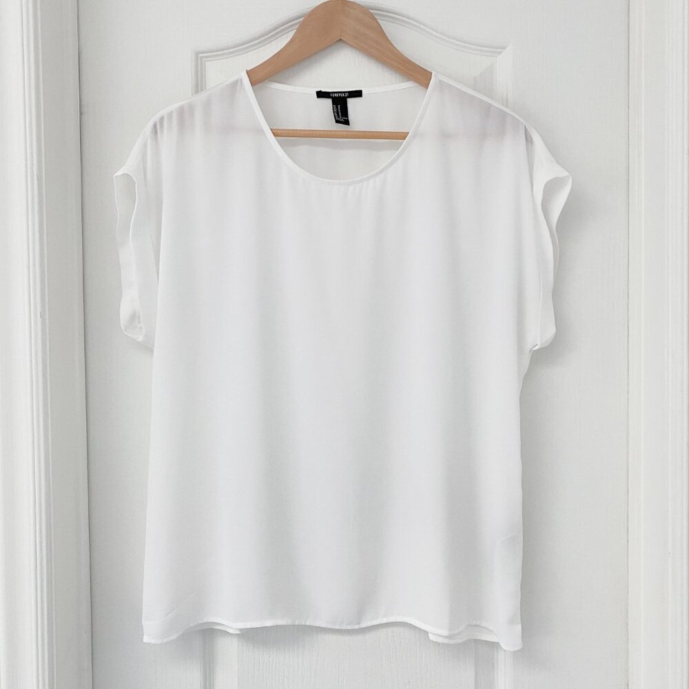 🎬✨ Umbrella Academy - Forever 21 - White Sheer Yoke Blouse Size M